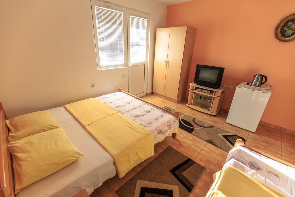 סוטומורה Apartments Vitic חדר תמונה