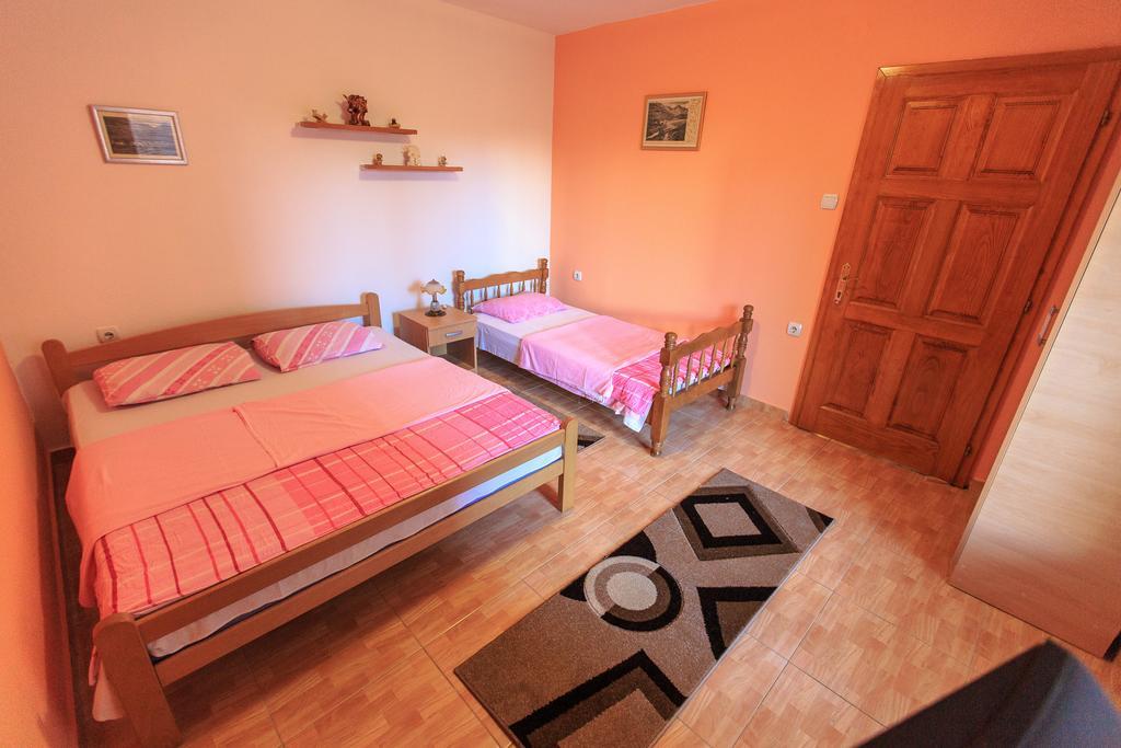סוטומורה Apartments Vitic חדר תמונה