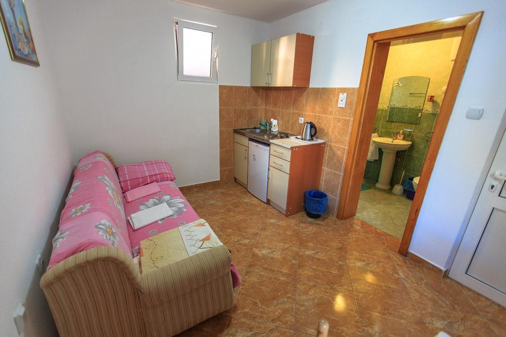 סוטומורה Apartments Vitic חדר תמונה