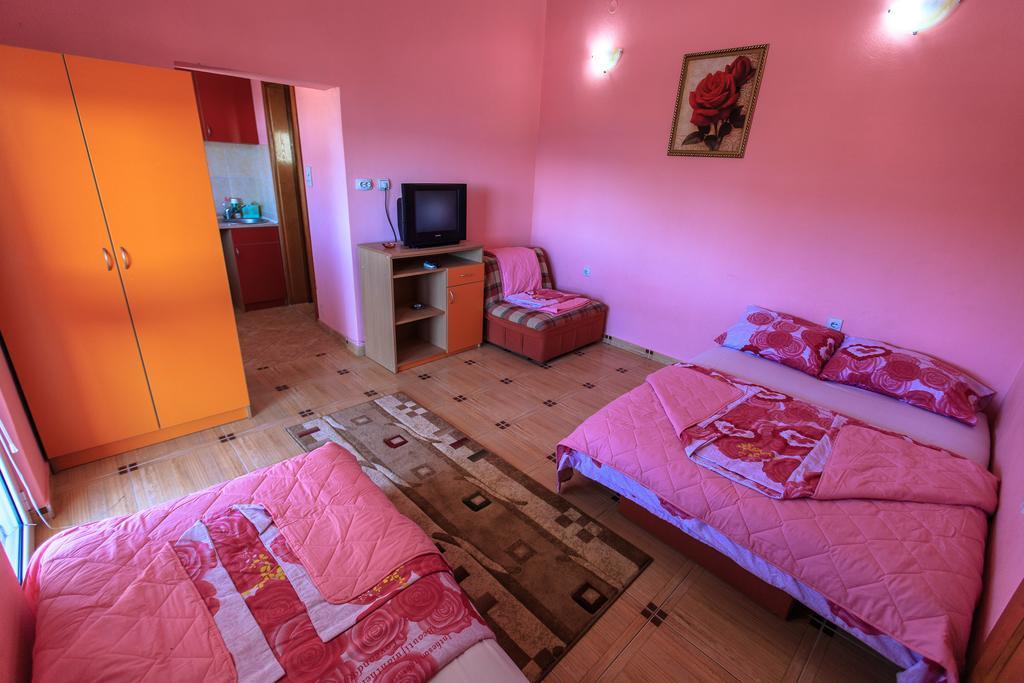 סוטומורה Apartments Vitic חדר תמונה