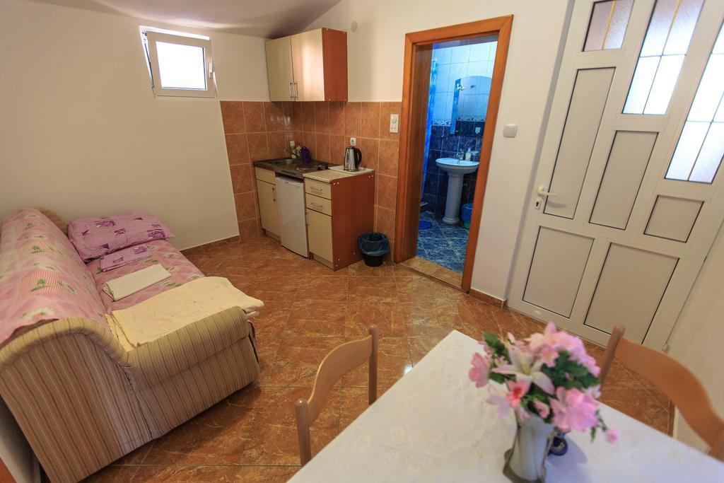 סוטומורה Apartments Vitic חדר תמונה