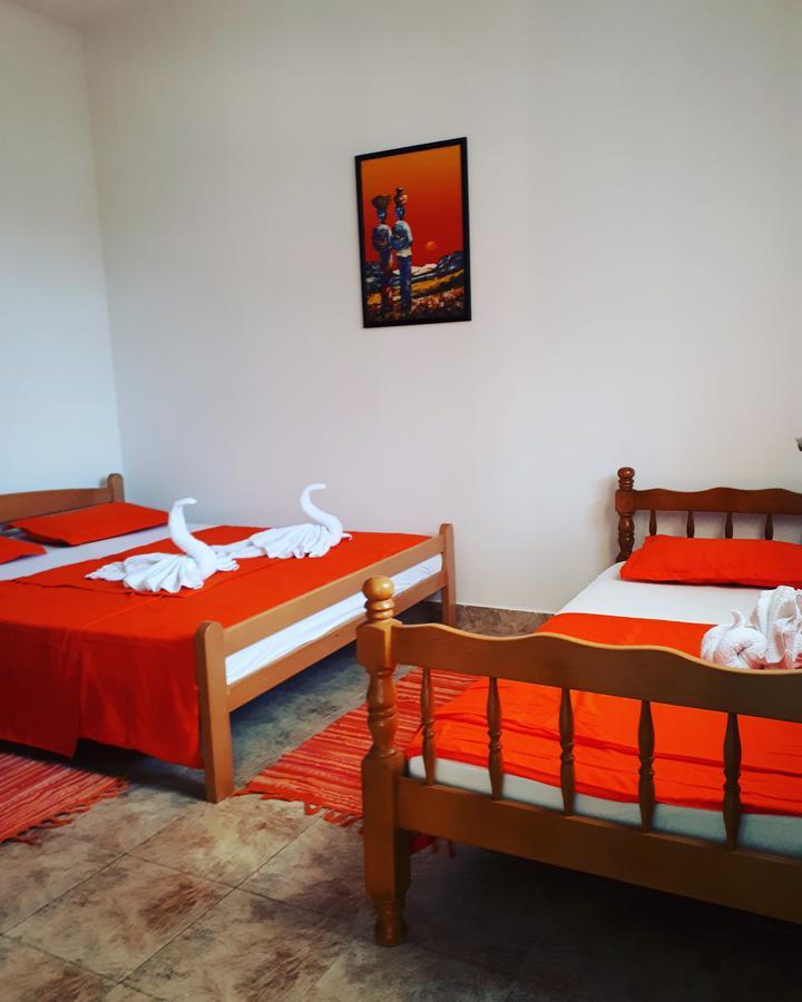 סוטומורה Apartments Vitic מראה חיצוני תמונה